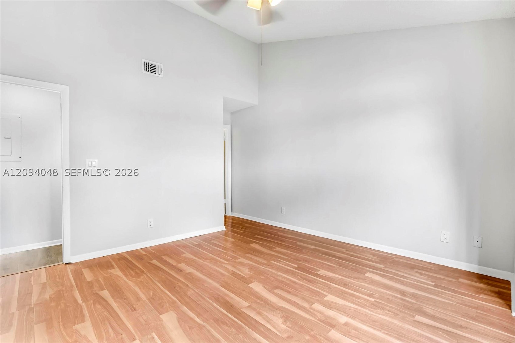 3433 NW 44th St #203, Oakland Park FL 33309