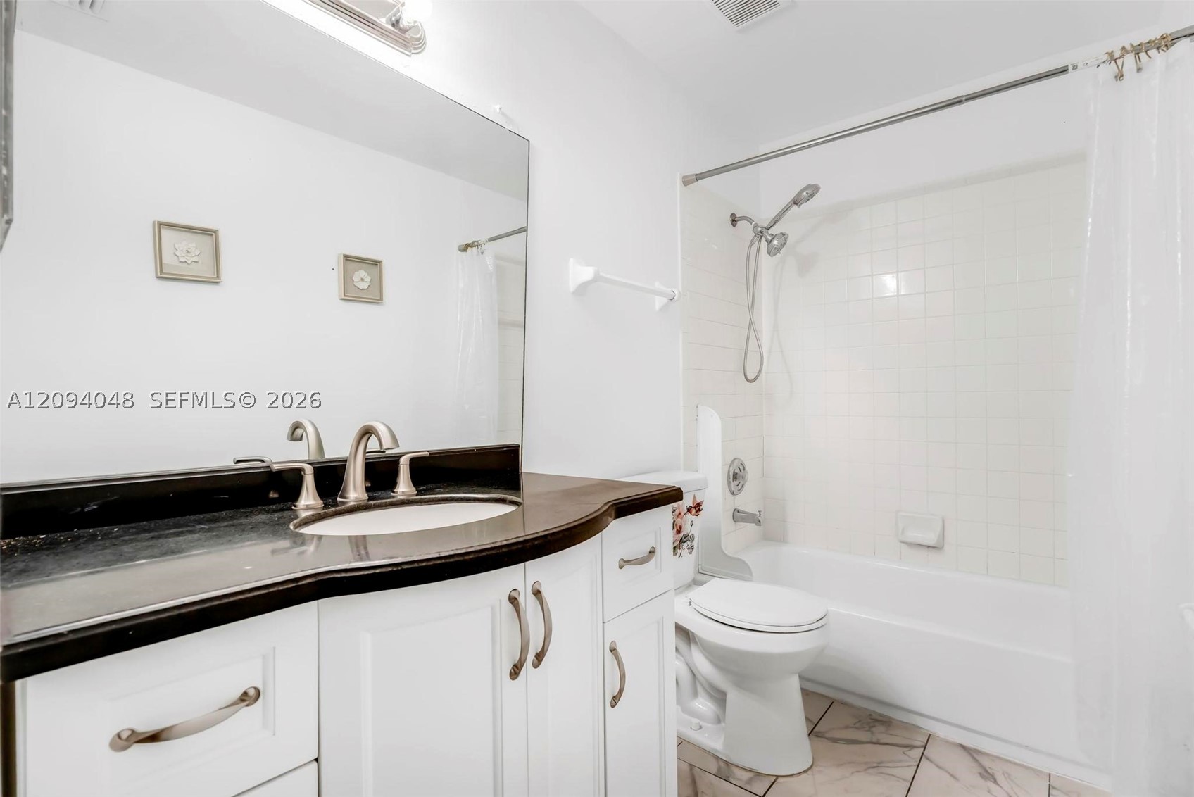 3433 NW 44th St #203, Oakland Park FL 33309