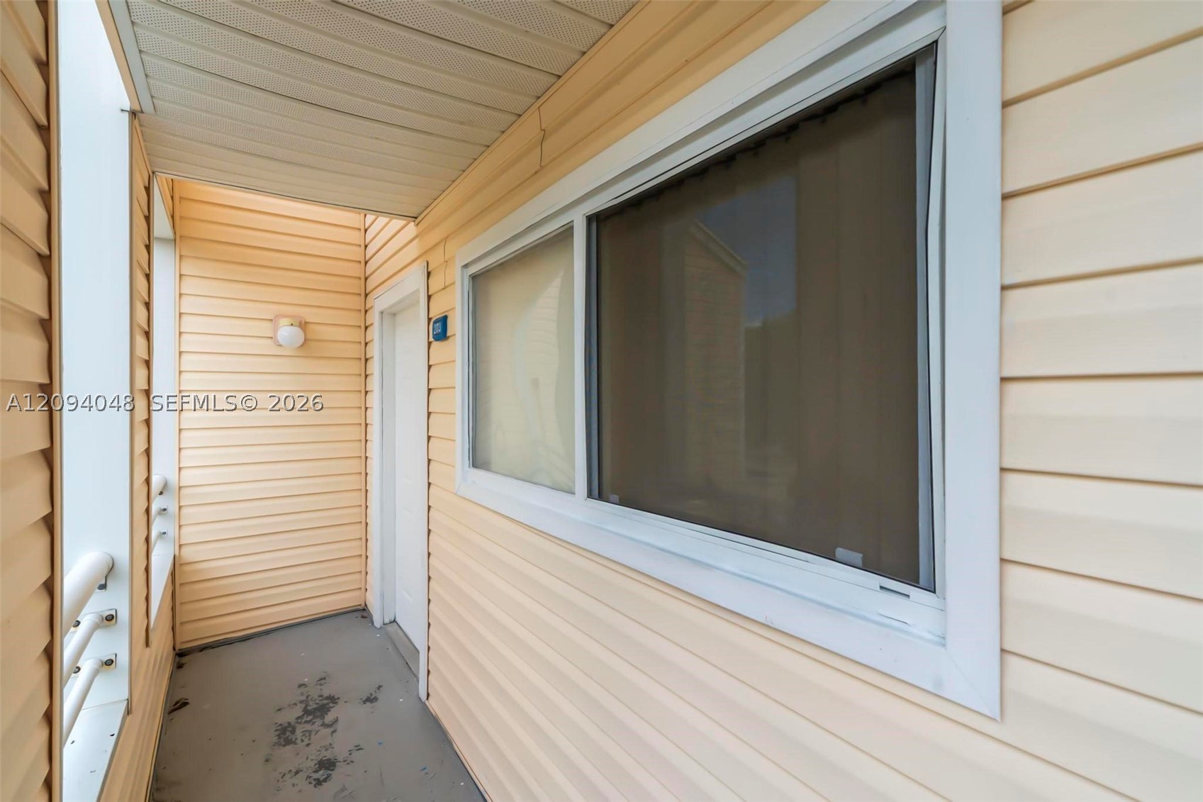 3433 NW 44th St #203, Oakland Park FL 33309