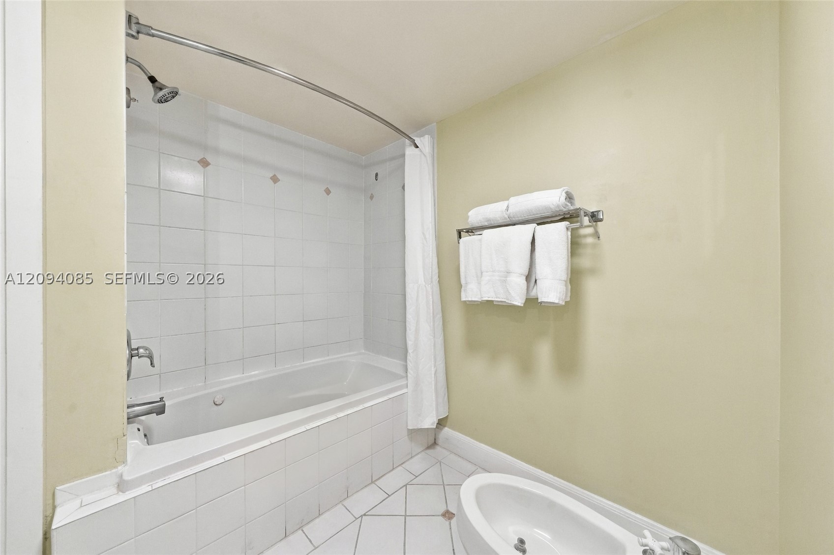 2951 S Bayshore Dr #512, Miami FL 33133