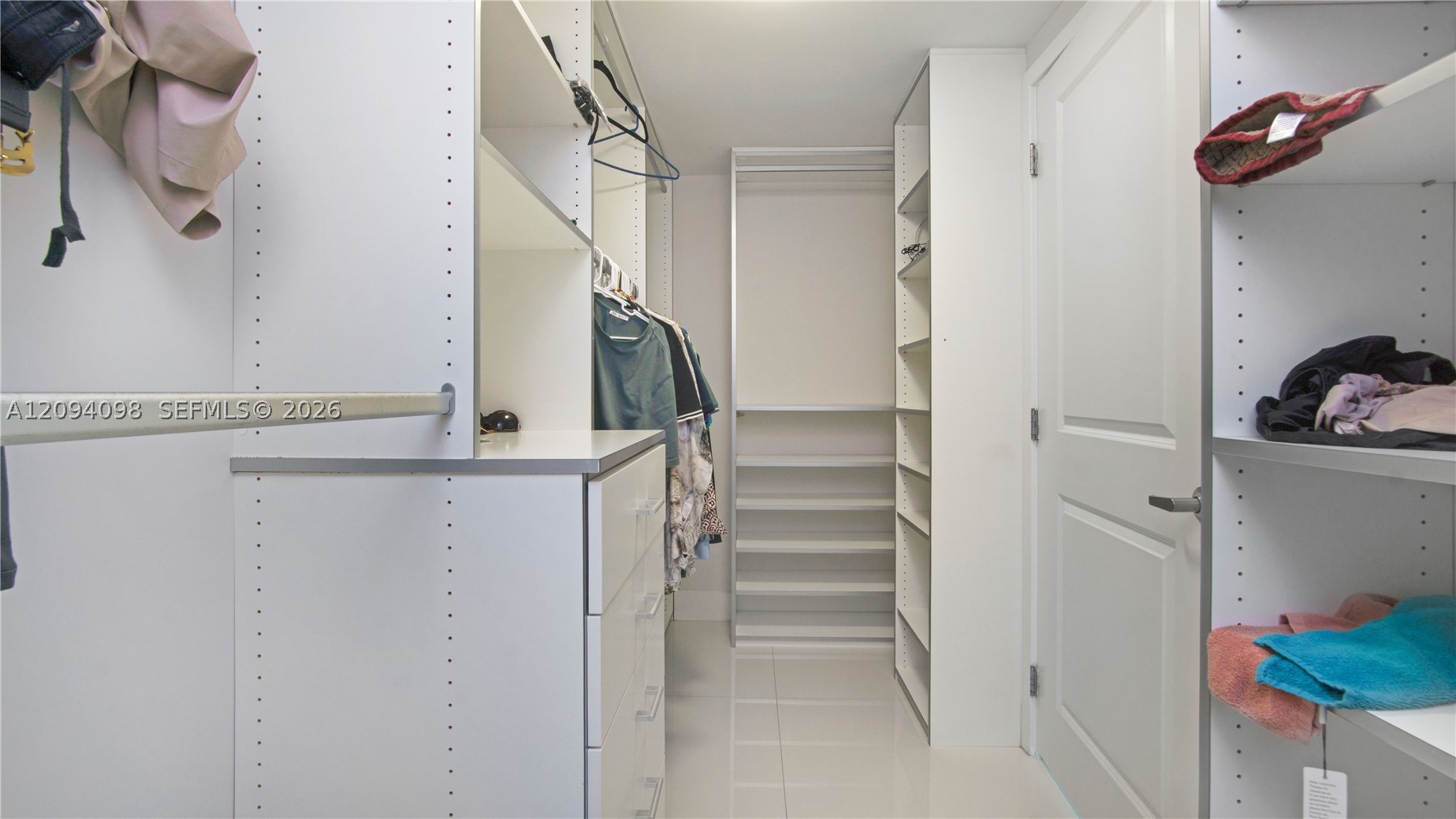 400 Sunny Isles Blvd #1722, Sunny Isles Beach FL 33160