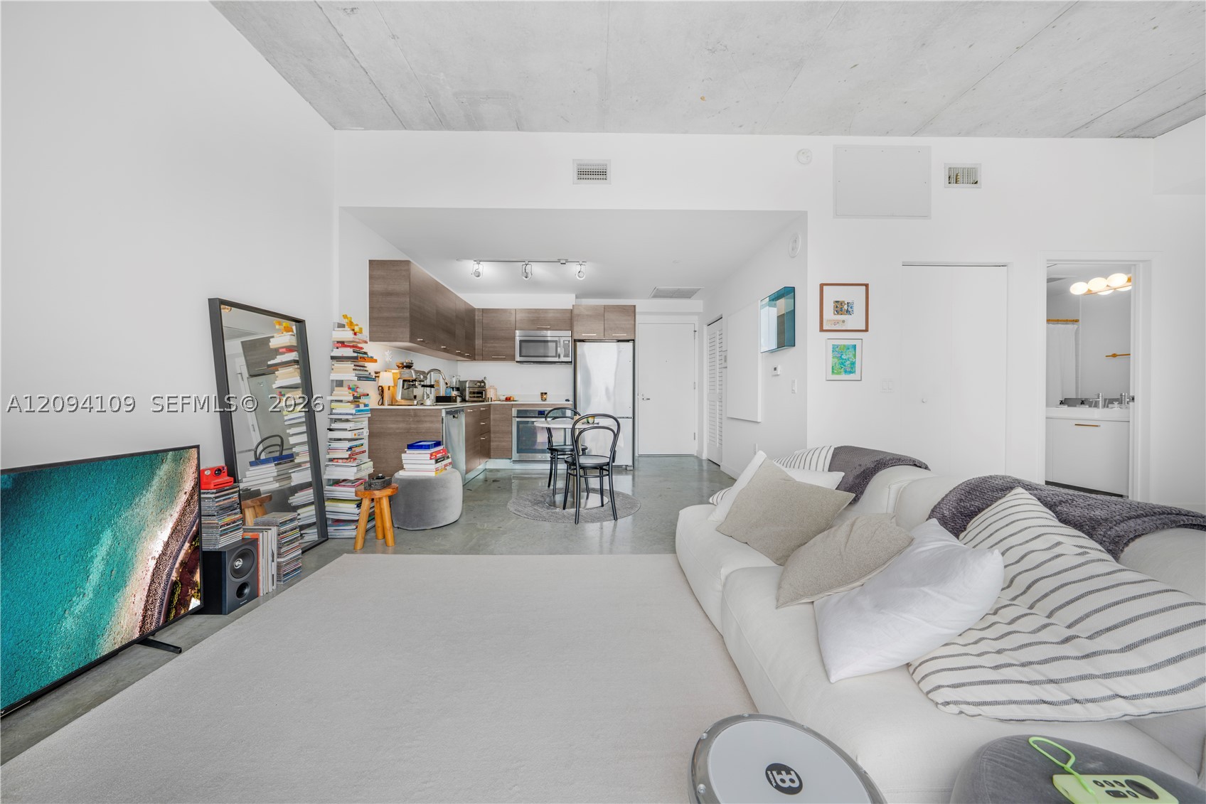 151 SE 1st St #2503, Miami FL 33131