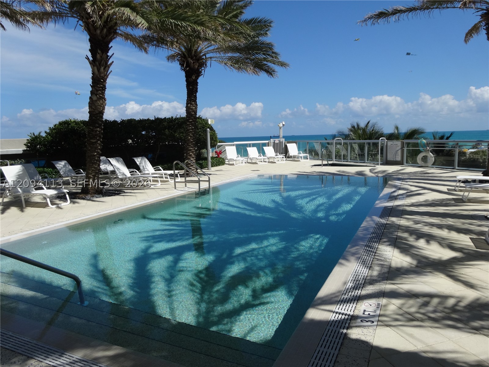 3801 Collins Ave #1806, Miami Beach FL 33140