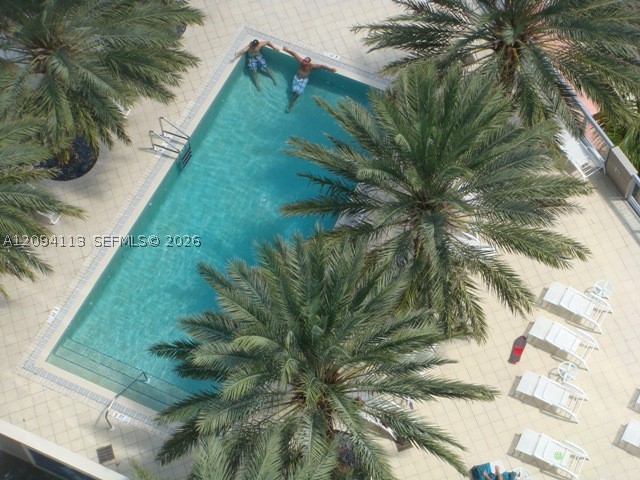 3801 Collins Ave #1806, Miami Beach FL 33140