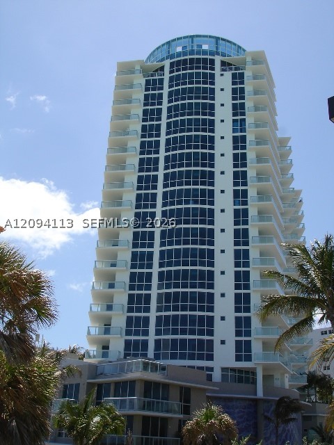 3801 Collins Ave #1806, Miami Beach FL 33140