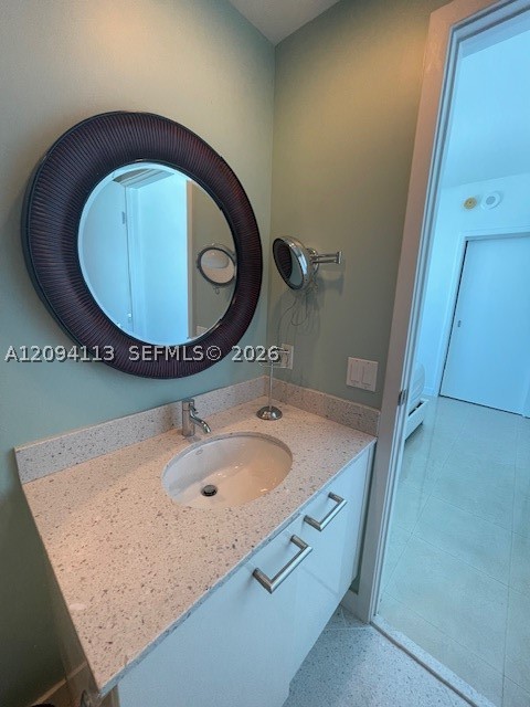 3801 Collins Ave #1806, Miami Beach FL 33140