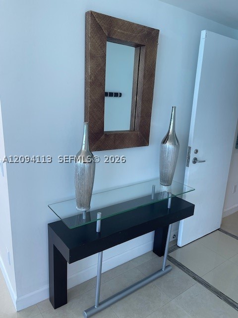 3801 Collins Ave #1806, Miami Beach FL 33140