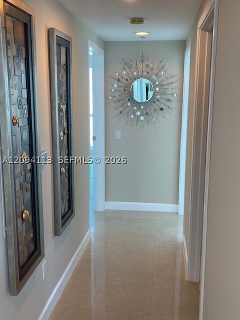 3801 Collins Ave #1806, Miami Beach FL 33140