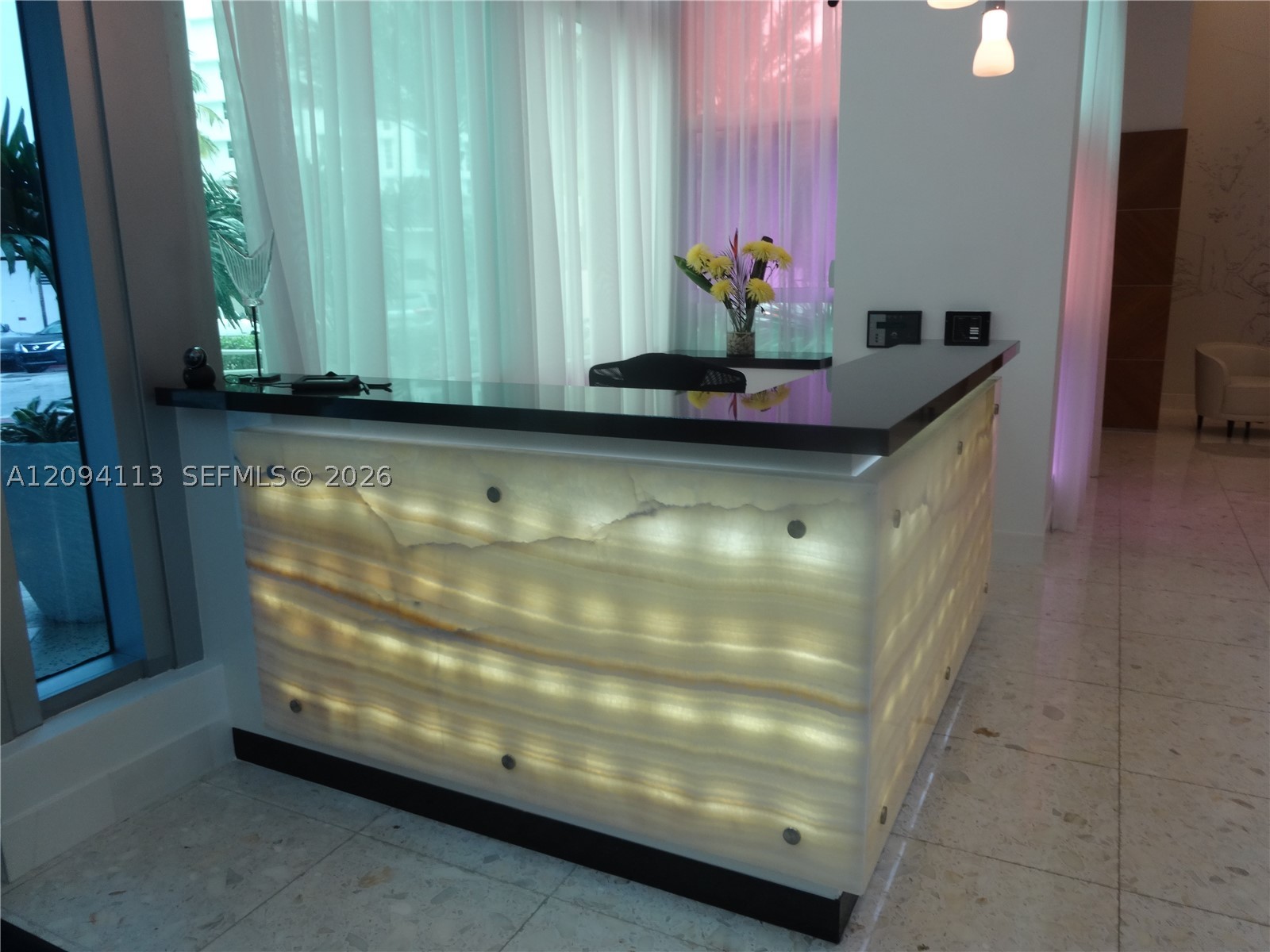 3801 Collins Ave #1806, Miami Beach FL 33140
