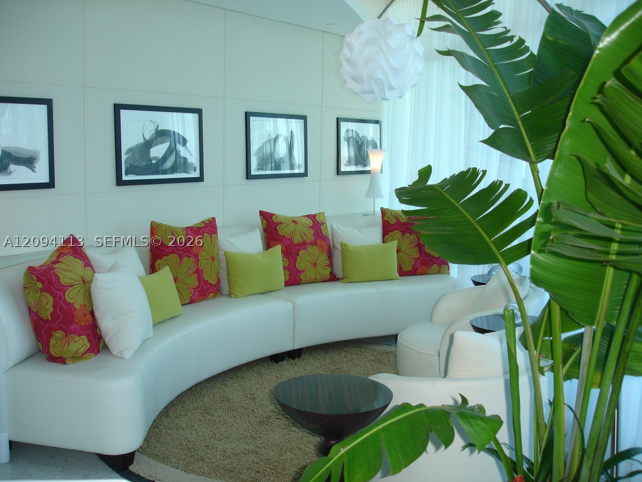 3801 Collins Ave #1806, Miami Beach FL 33140