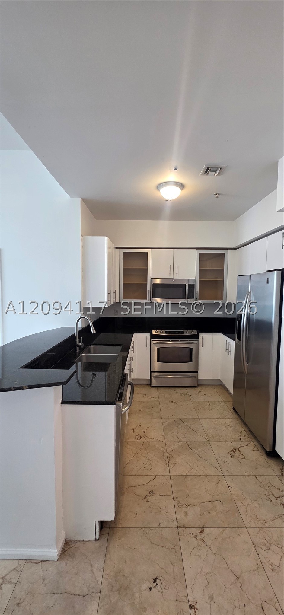 7900 Harbor Island Dr #PH19, North Bay Village FL 33141