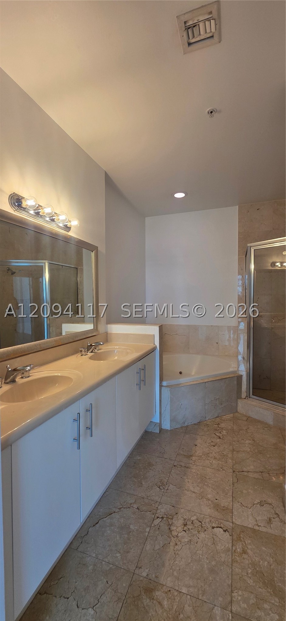 7900 Harbor Island Dr #PH19, North Bay Village FL 33141