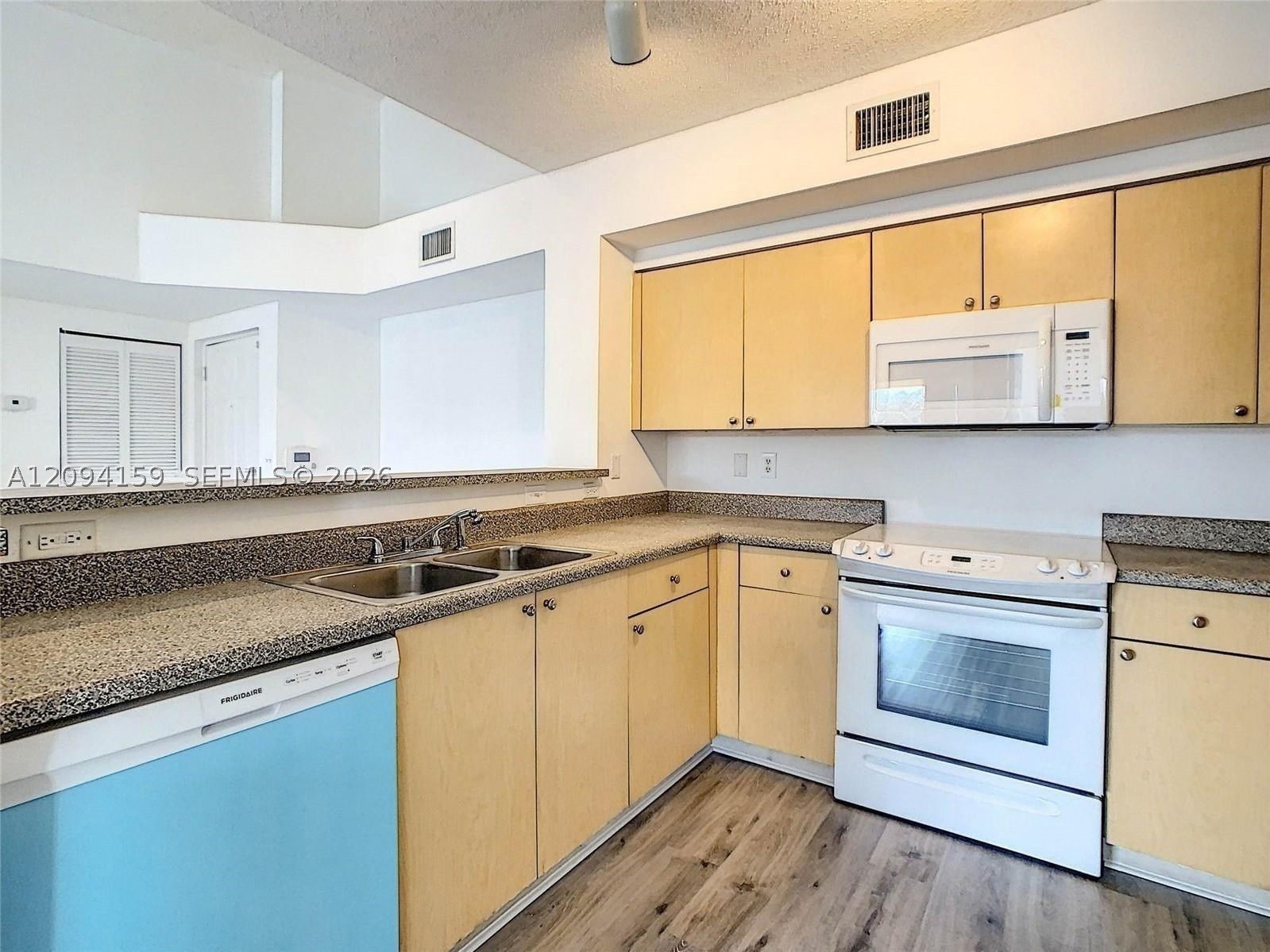 2080 W Preserve Way #303, Miramar FL 33025