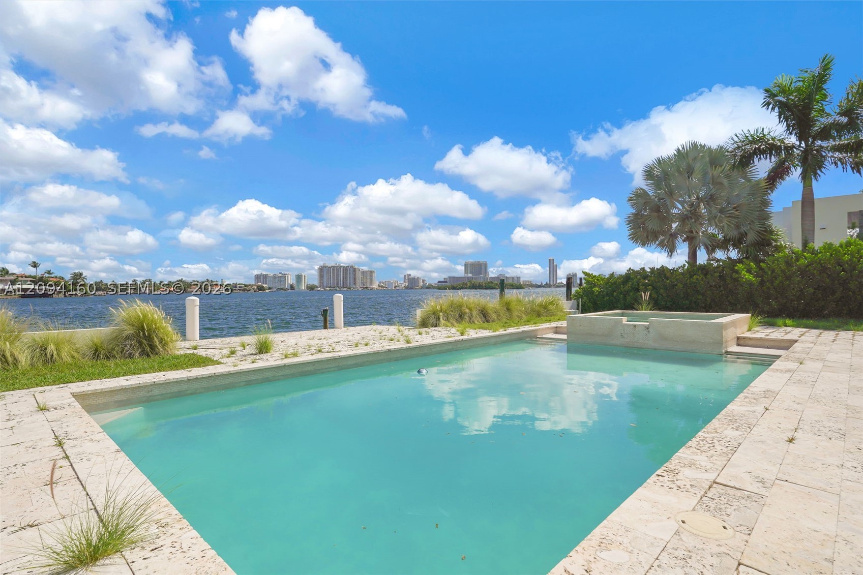 205 N Hibiscus Dr, Miami Beach FL 33139