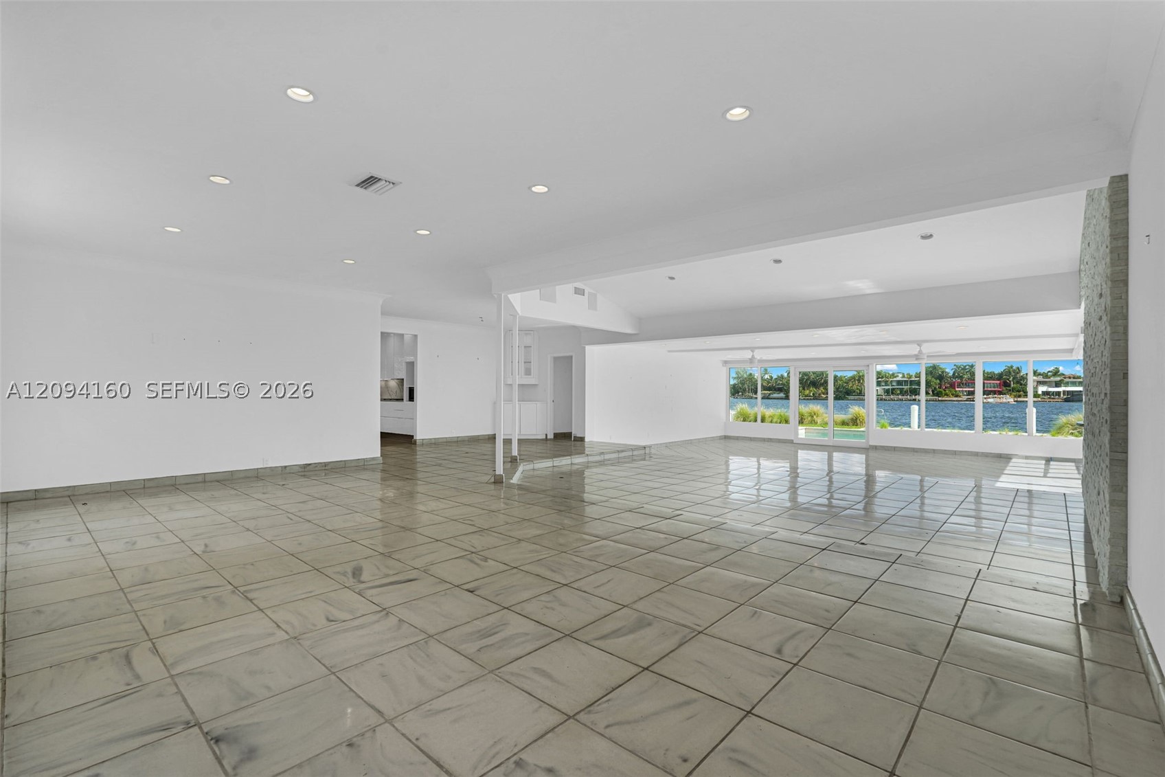 205 N Hibiscus Dr, Miami Beach FL 33139