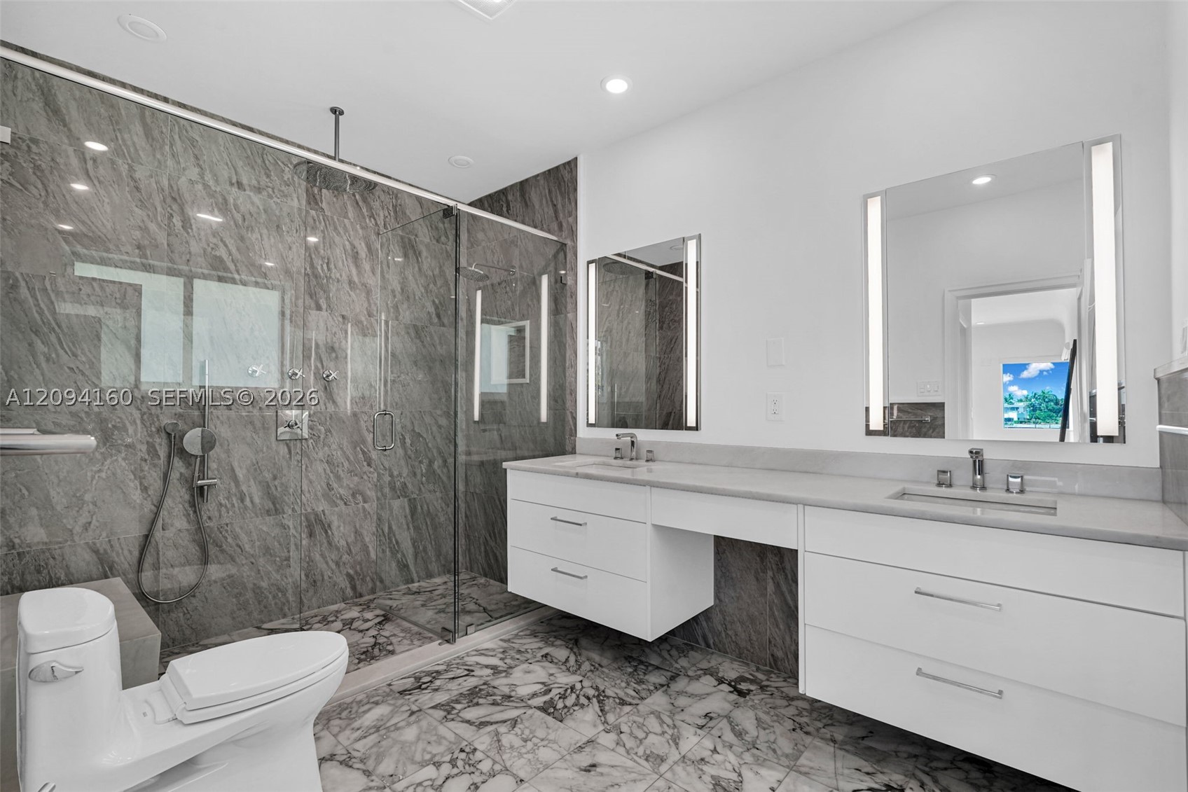 205 N Hibiscus Dr, Miami Beach FL 33139