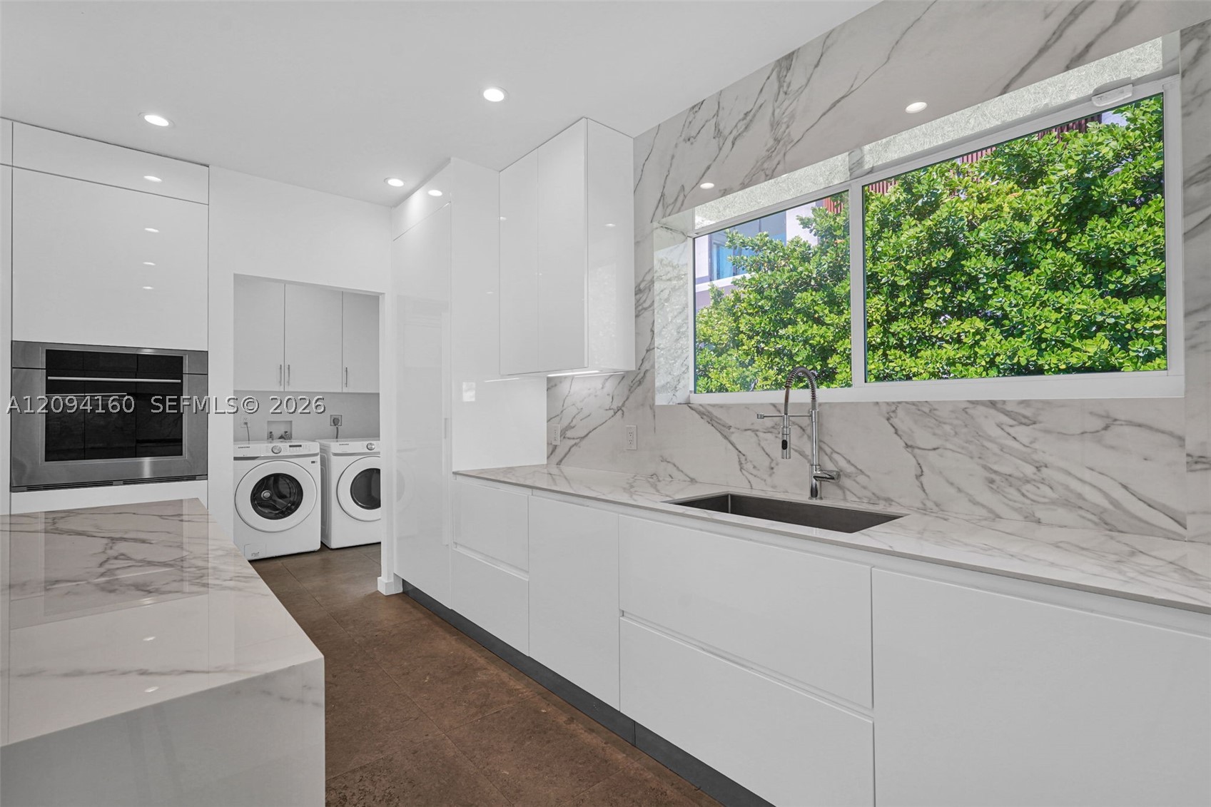 205 N Hibiscus Dr, Miami Beach FL 33139