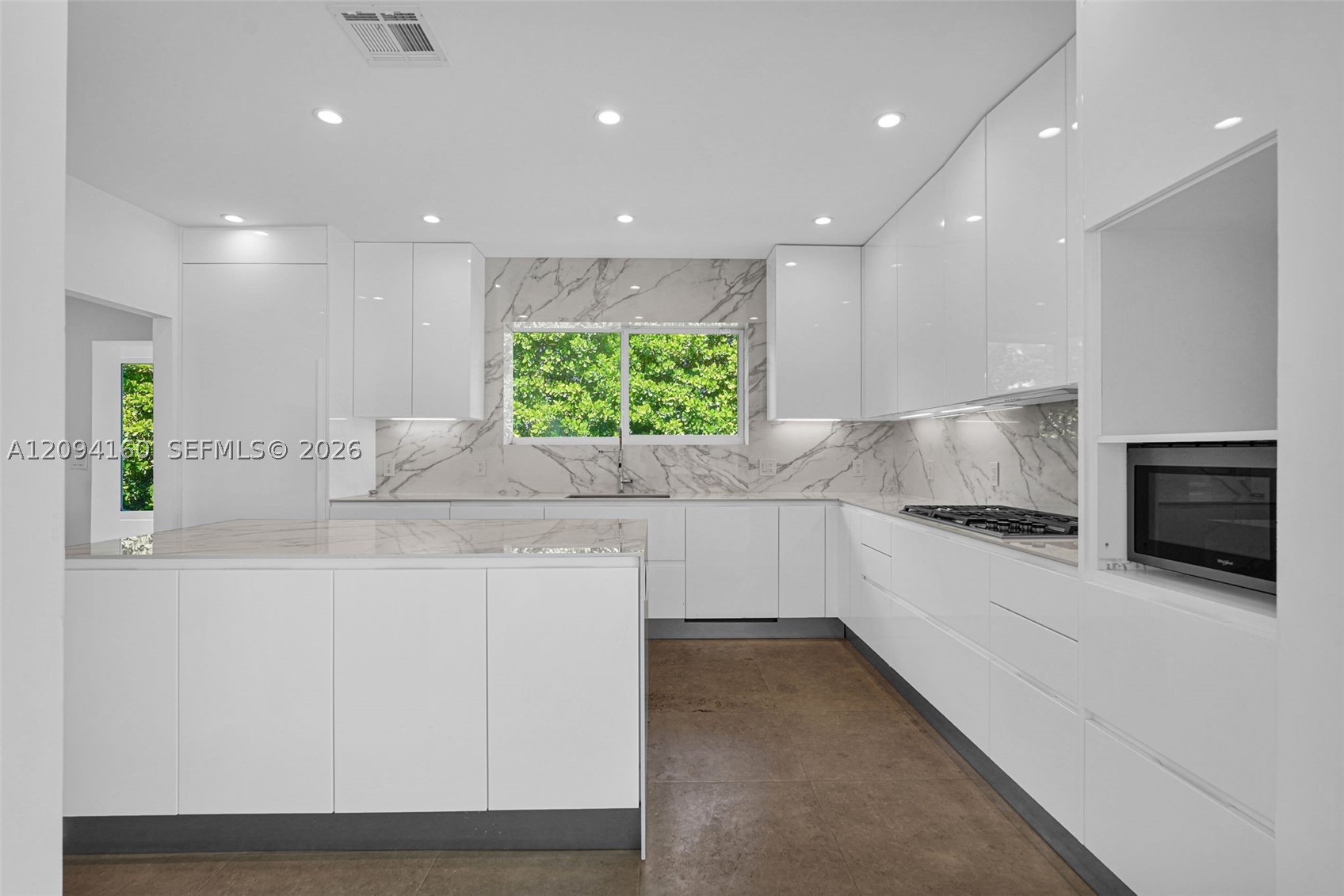 205 N Hibiscus Dr, Miami Beach FL 33139
