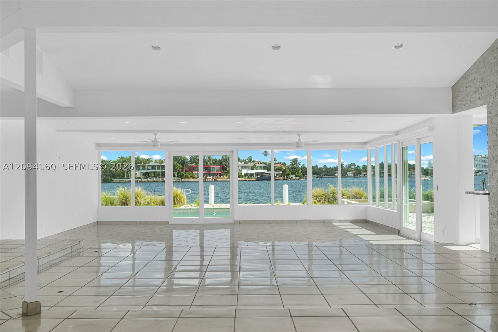 205 N Hibiscus Dr, Miami Beach FL 33139