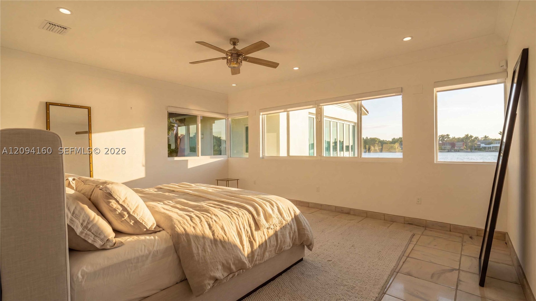 205 N Hibiscus Dr, Miami Beach FL 33139