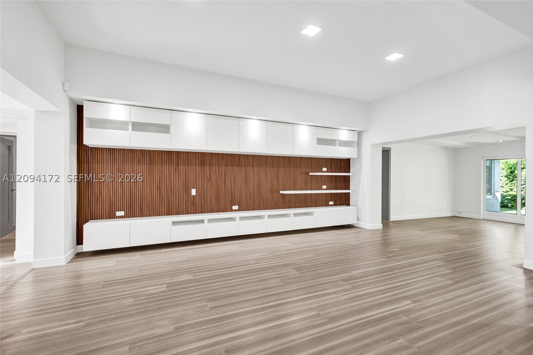 4726 Alton Rd, Miami Beach FL 33140