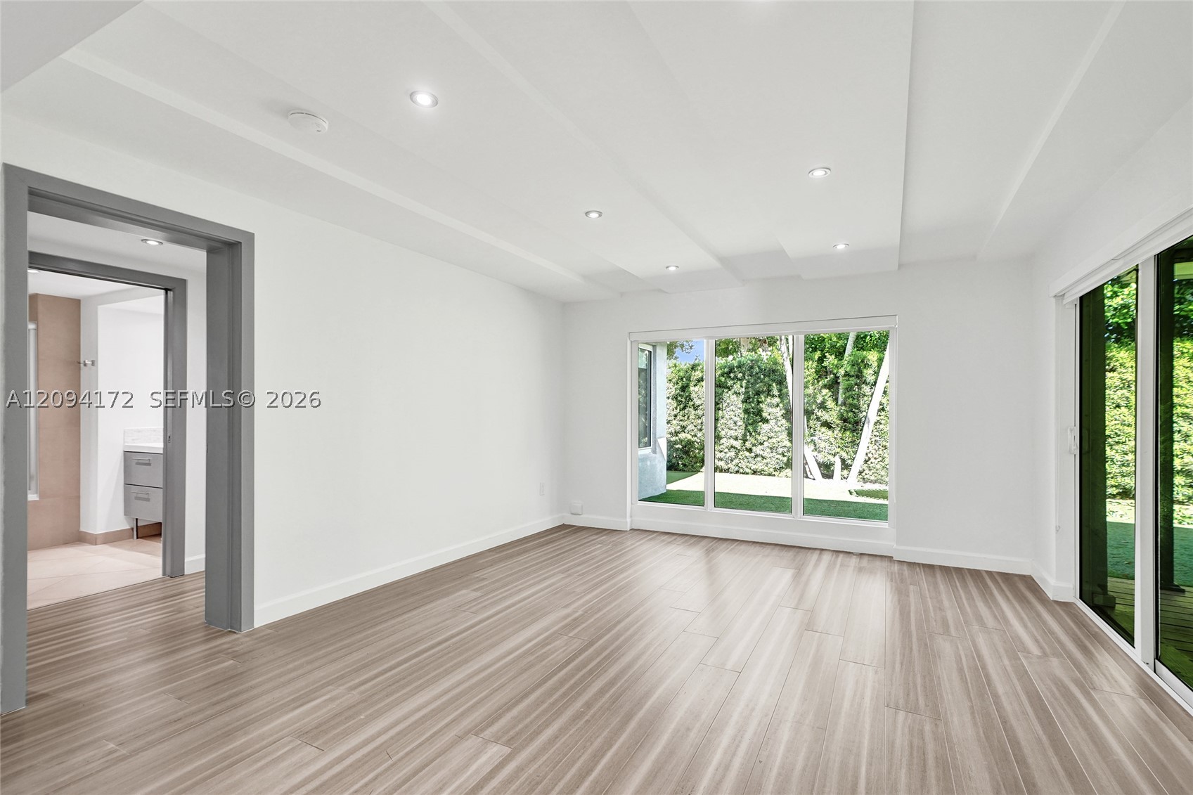 4726 Alton Rd, Miami Beach FL 33140