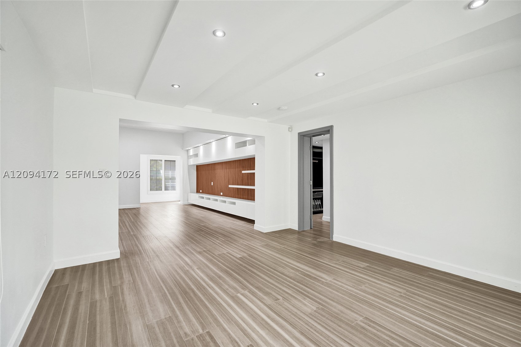 4726 Alton Rd, Miami Beach FL 33140