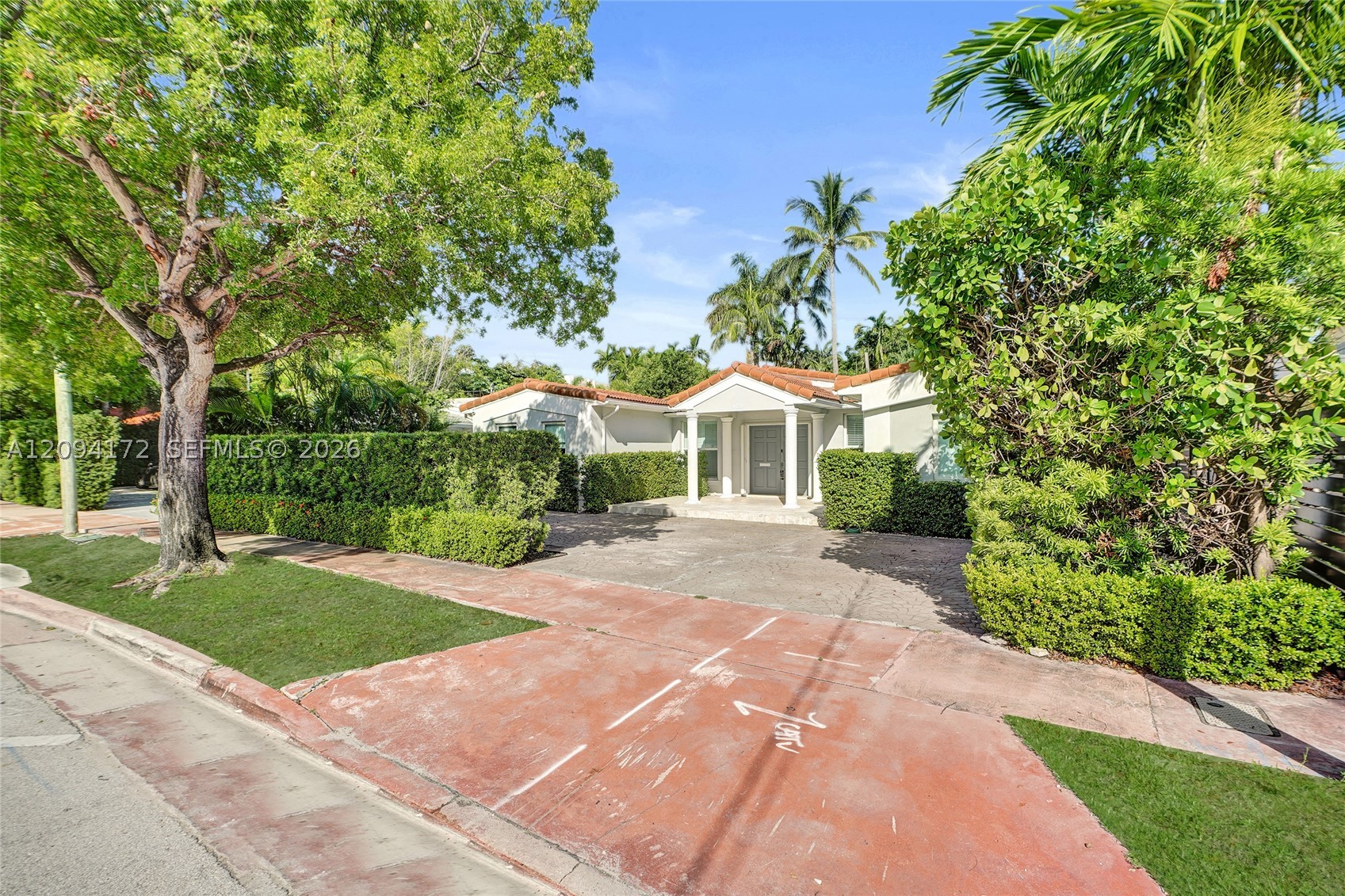 4726 Alton Rd, Miami Beach FL 33140
