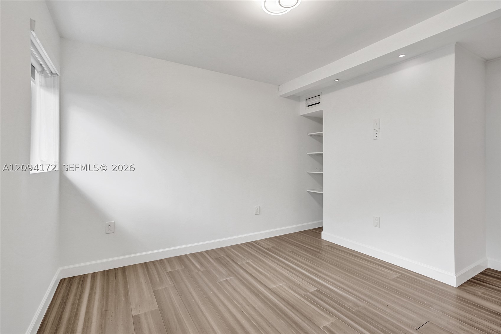 4726 Alton Rd, Miami Beach FL 33140
