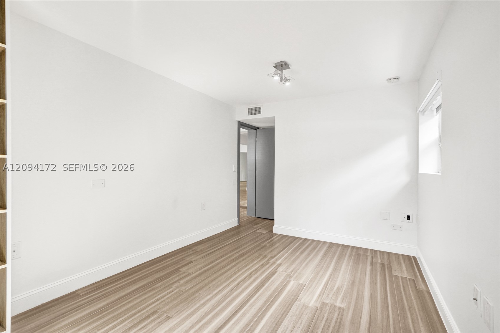 4726 Alton Rd, Miami Beach FL 33140
