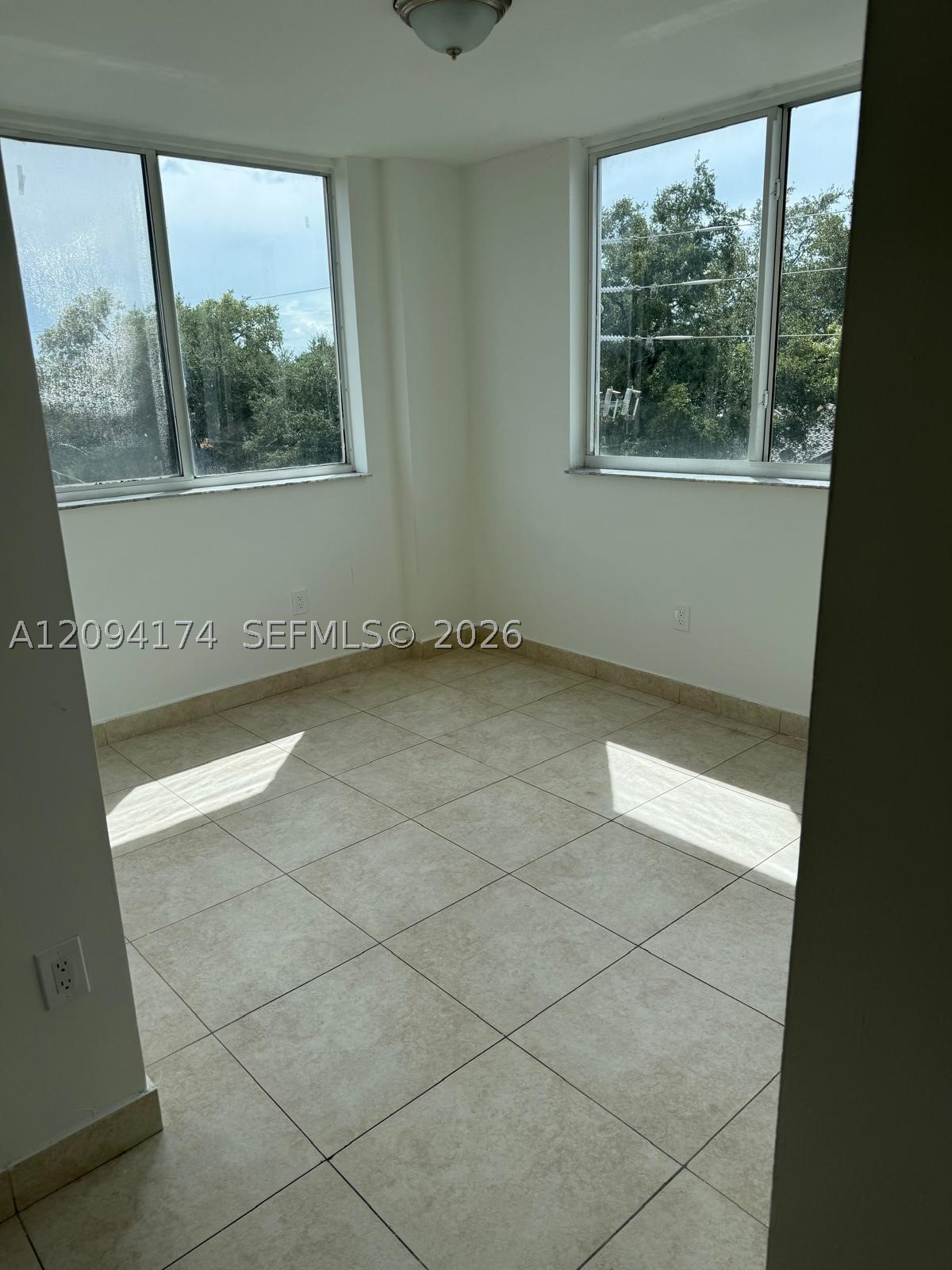 2647 NW 25th ave #405, Miami FL 33142