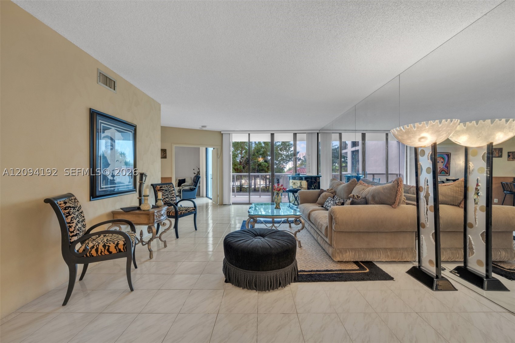20281 E Country Club Dr #305, Aventura FL 33180