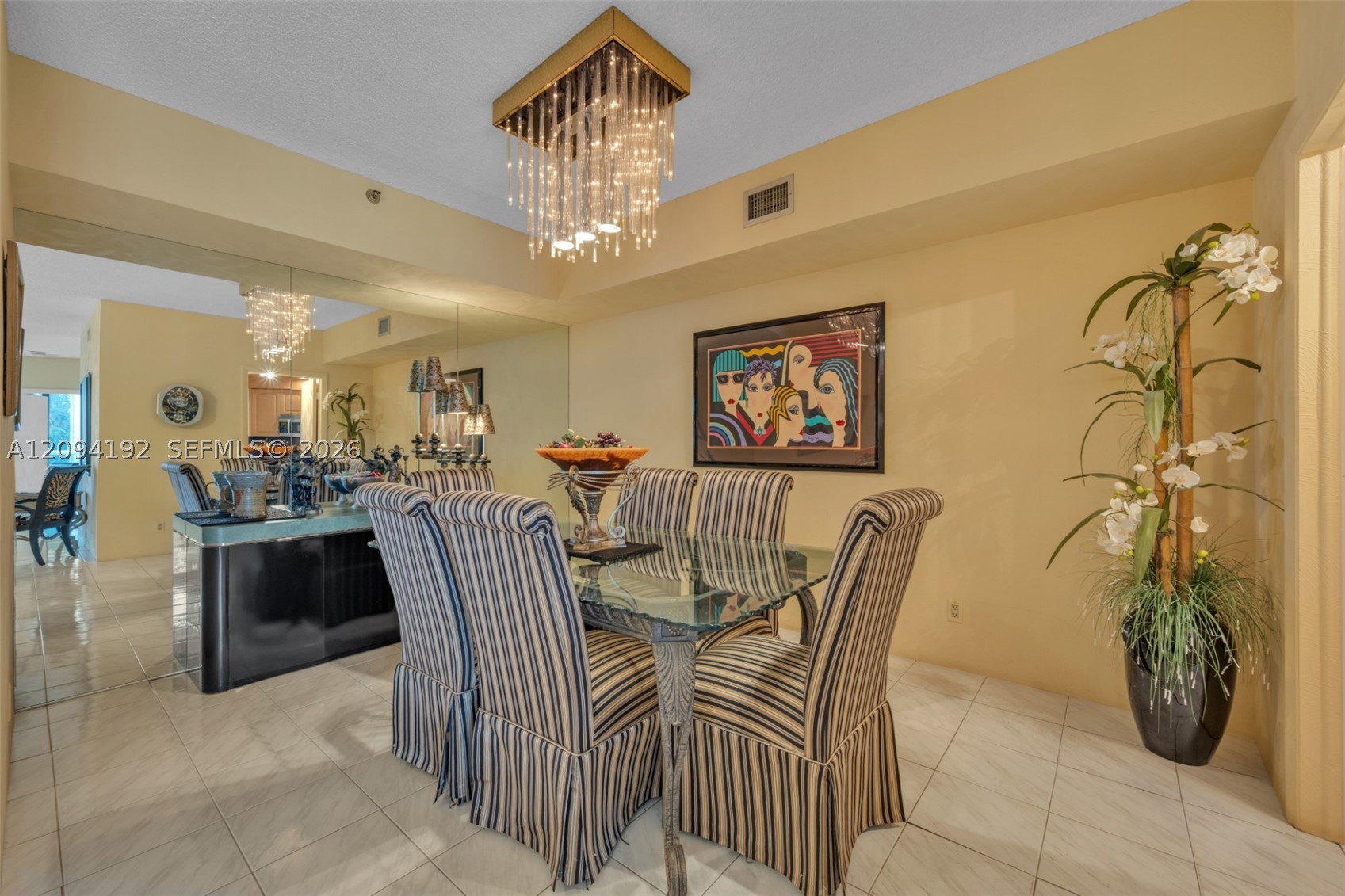 20281 E Country Club Dr #305, Aventura FL 33180