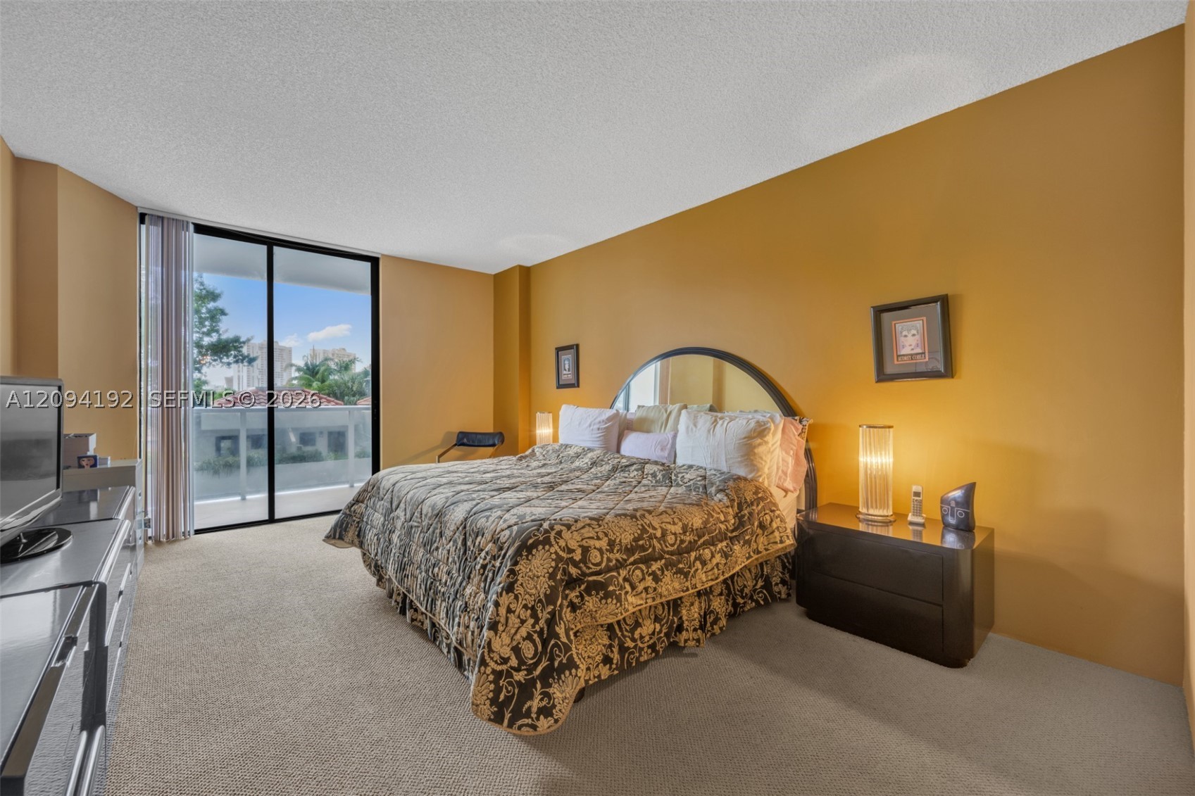 20281 E Country Club Dr #305, Aventura FL 33180