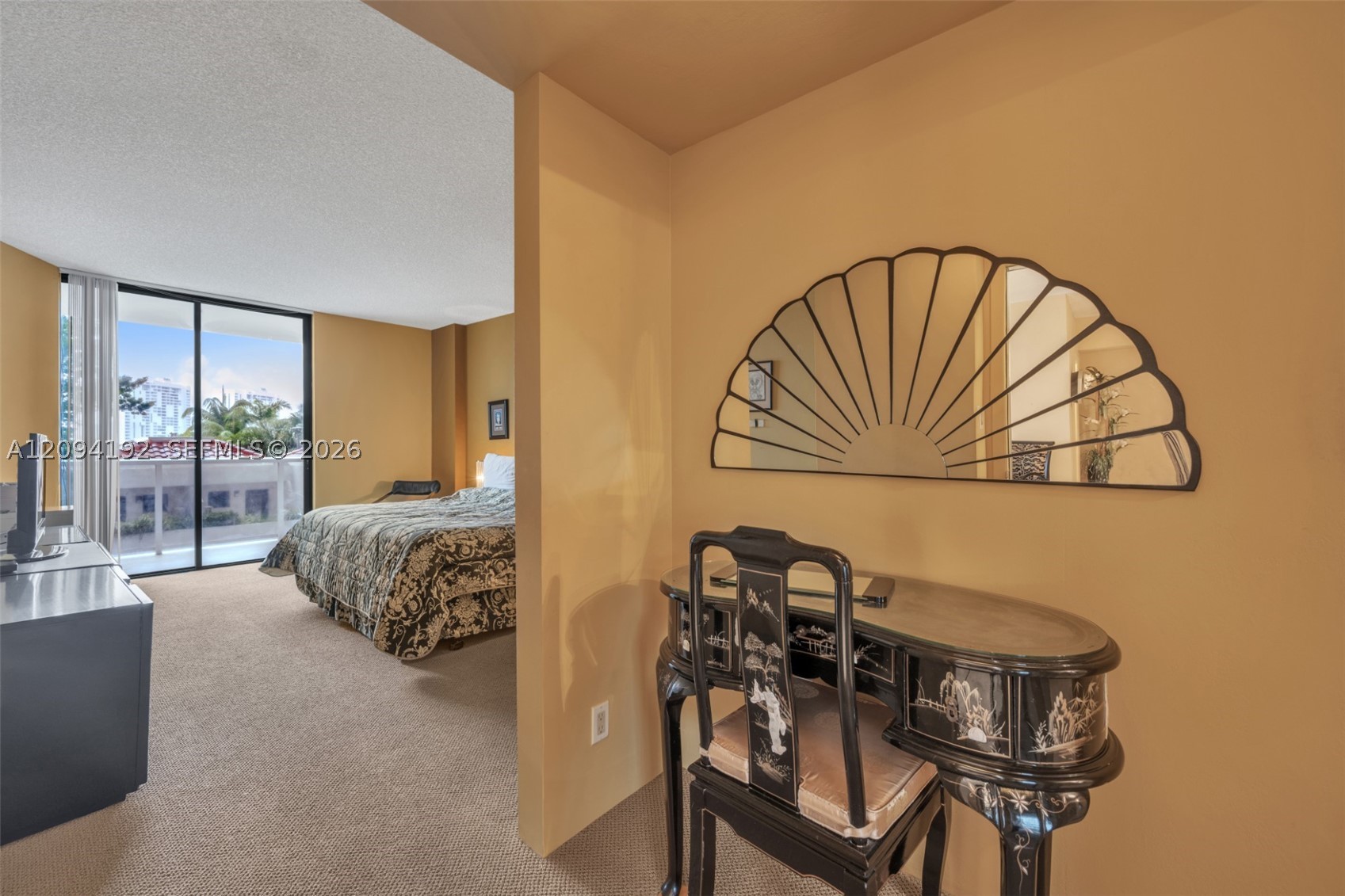20281 E Country Club Dr #305, Aventura FL 33180