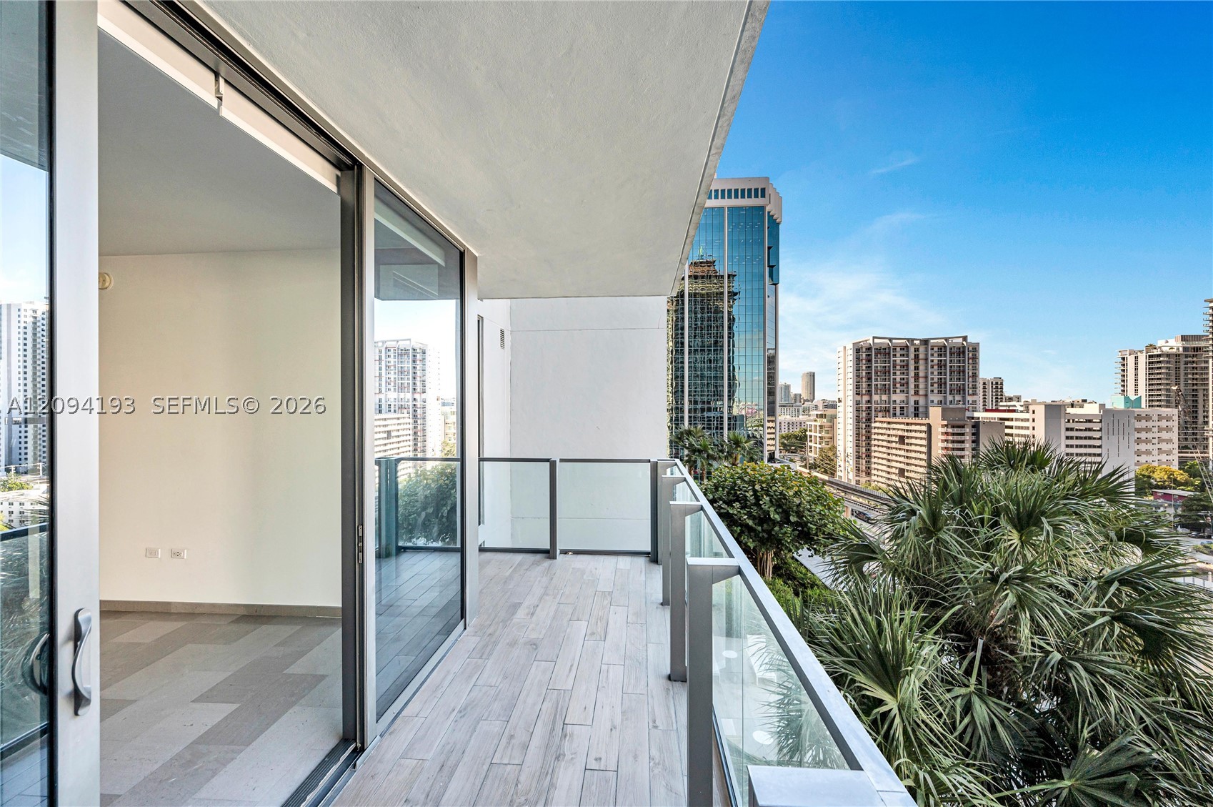 88 SW 7th St #806, Miami FL 33130