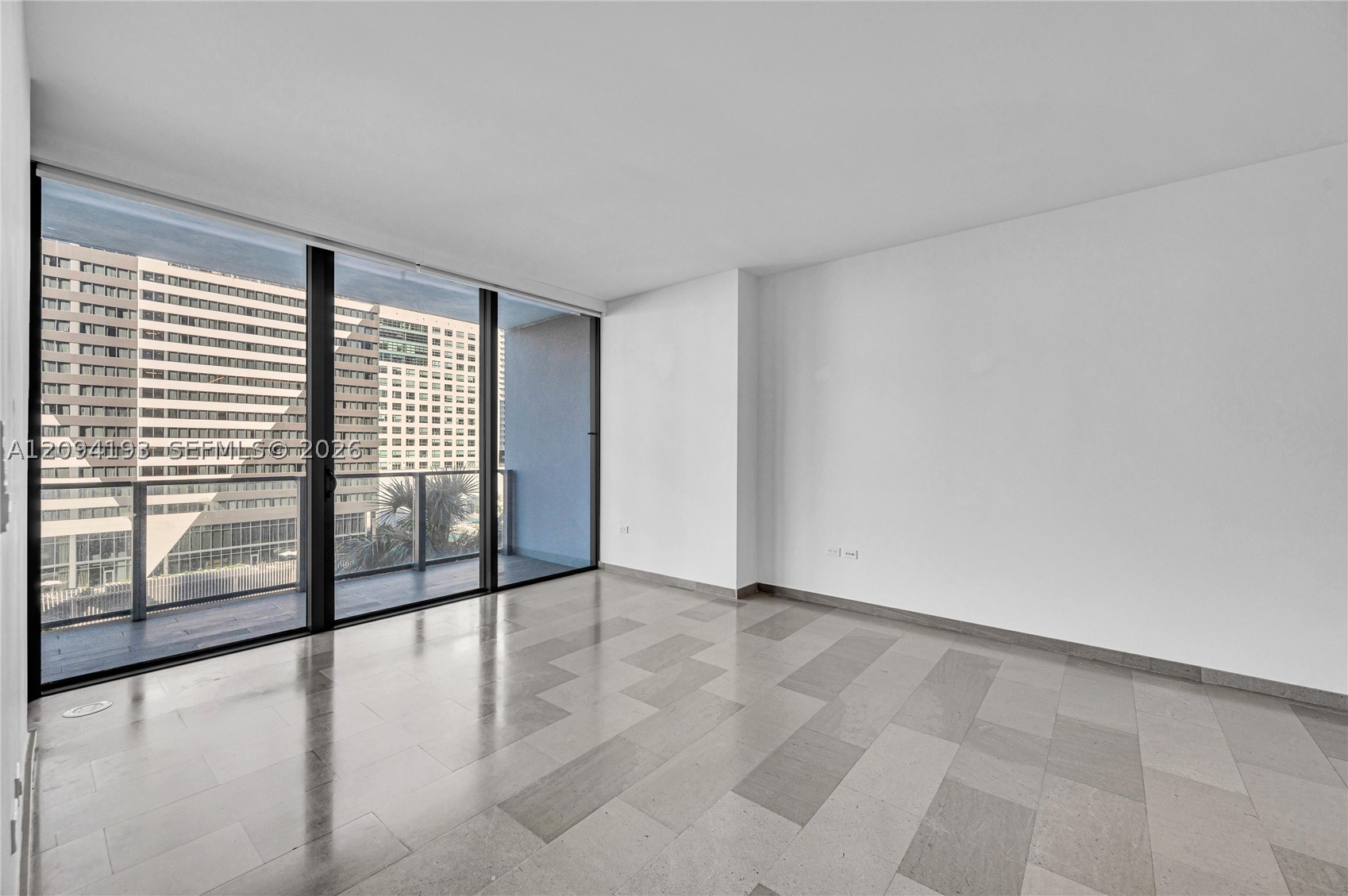 88 SW 7th St #806, Miami FL 33130