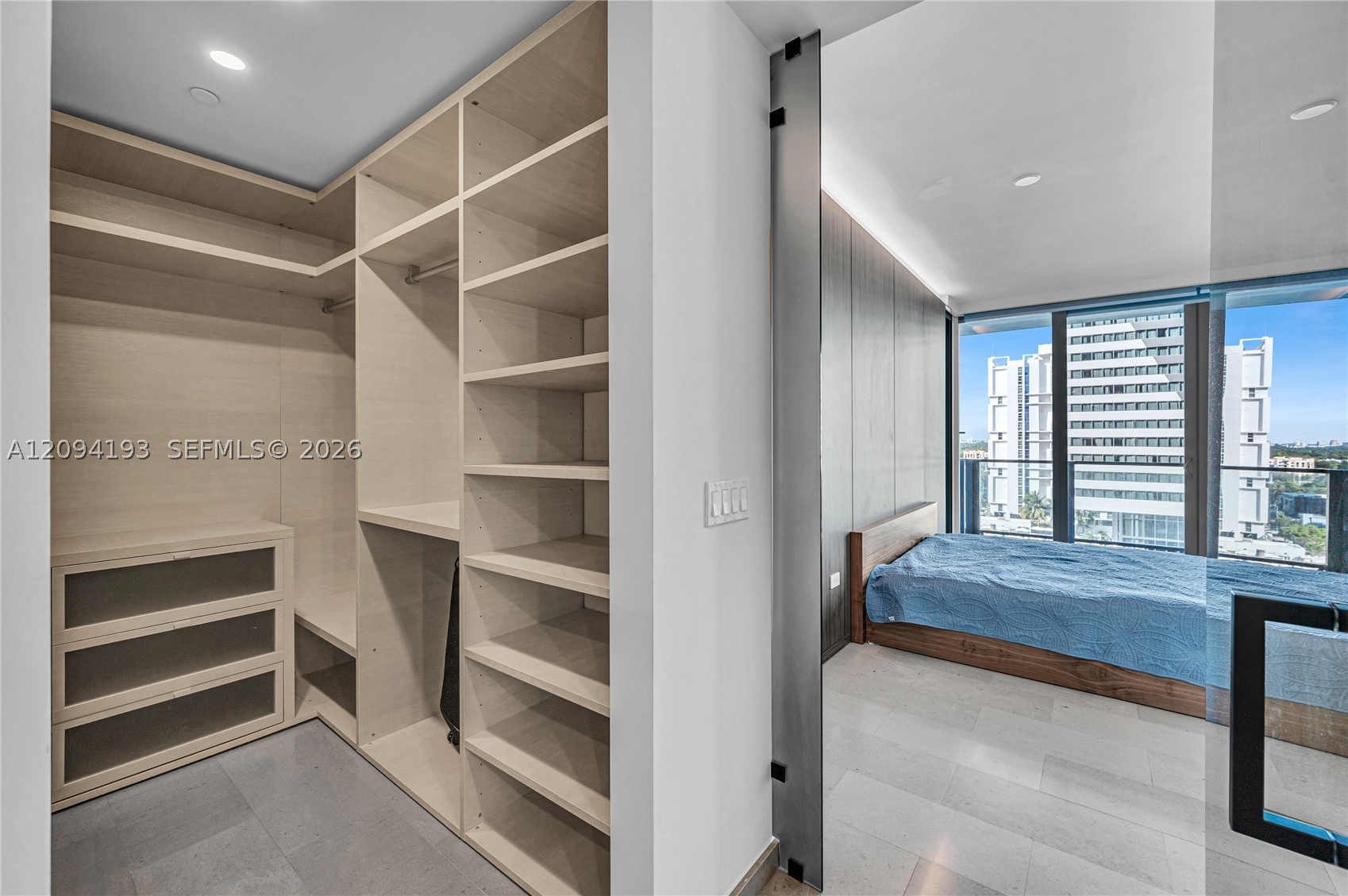 88 SW 7th St #806, Miami FL 33130
