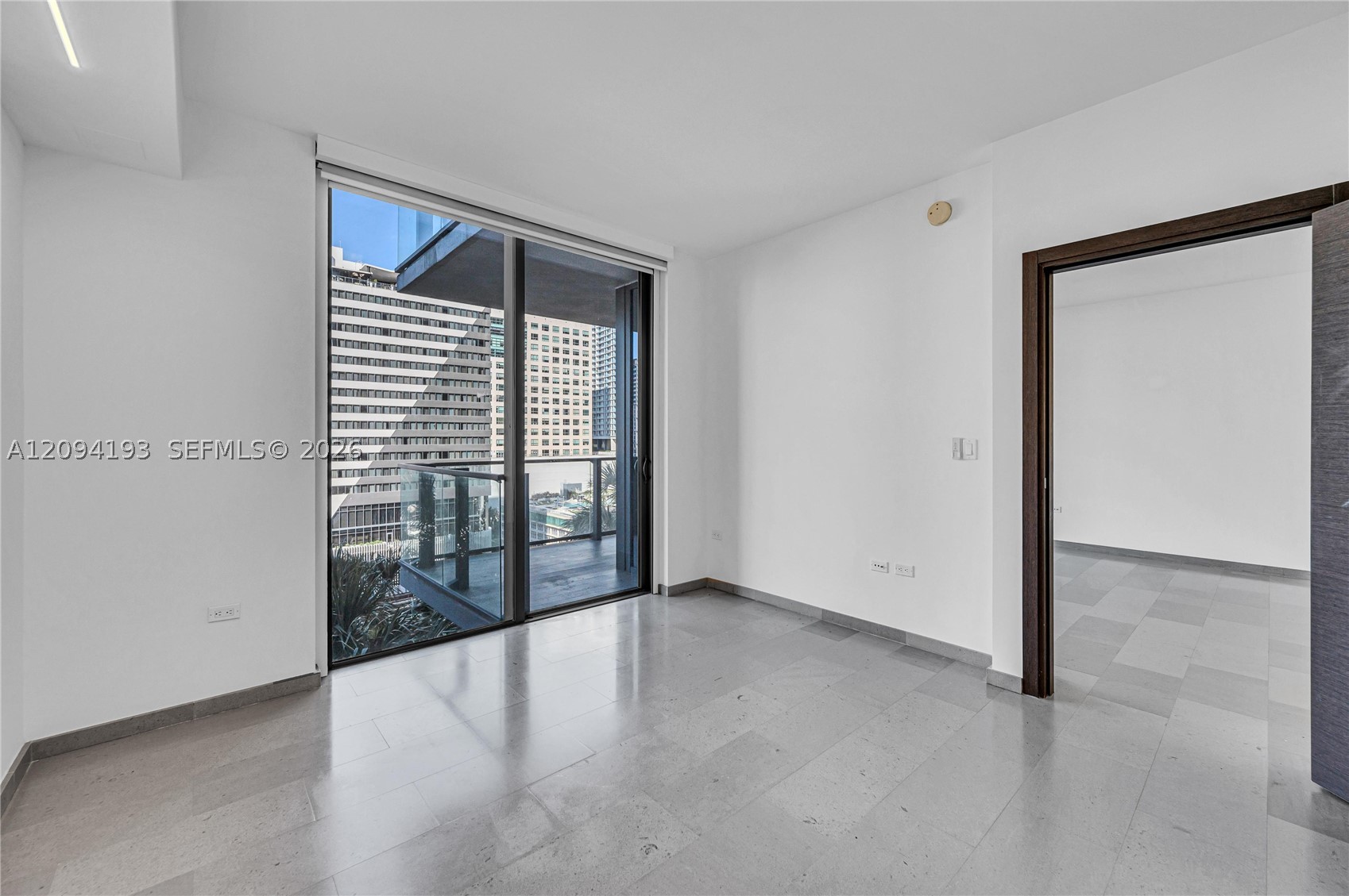 88 SW 7th St #806, Miami FL 33130