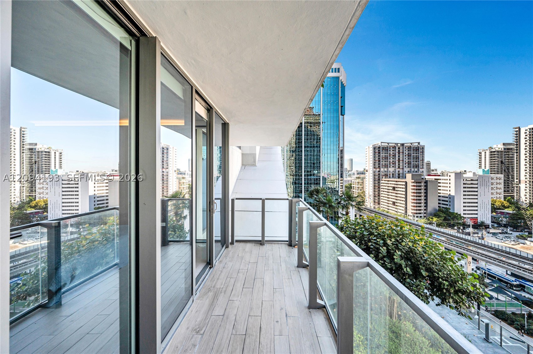 88 SW 7th St #806, Miami FL 33130