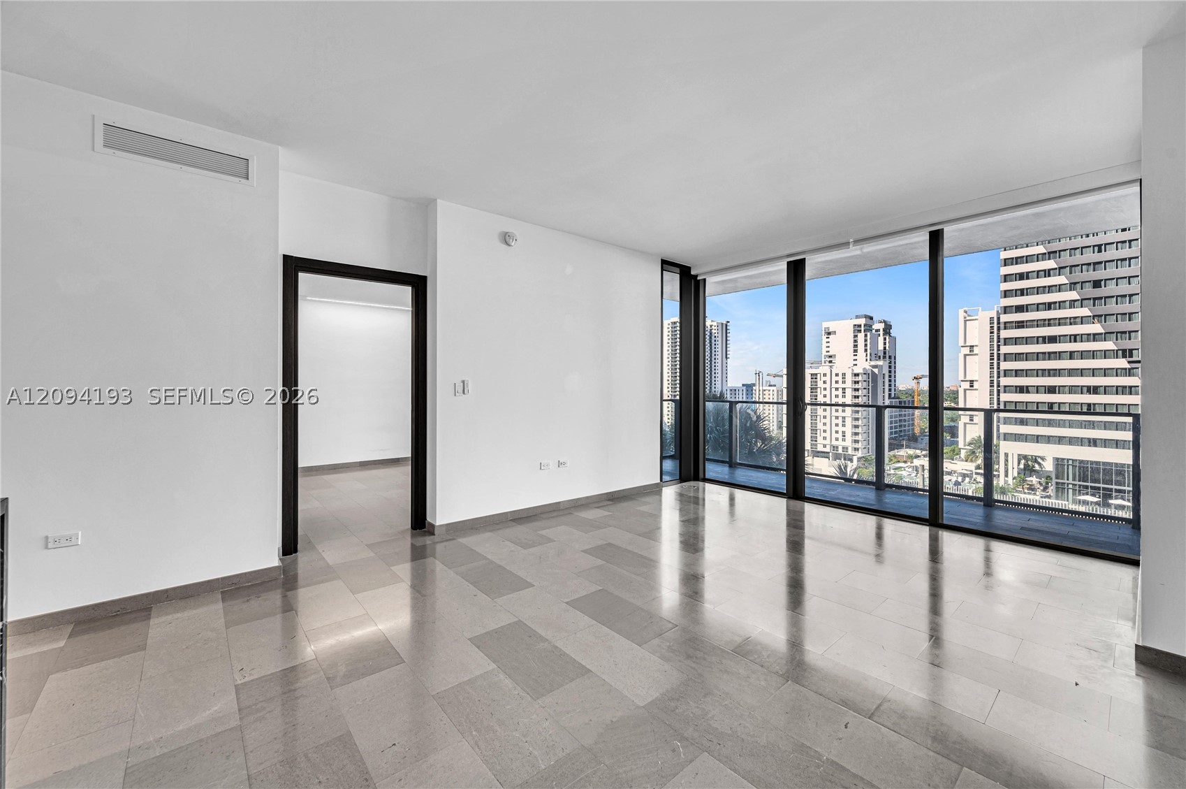 88 SW 7th St #806, Miami FL 33130