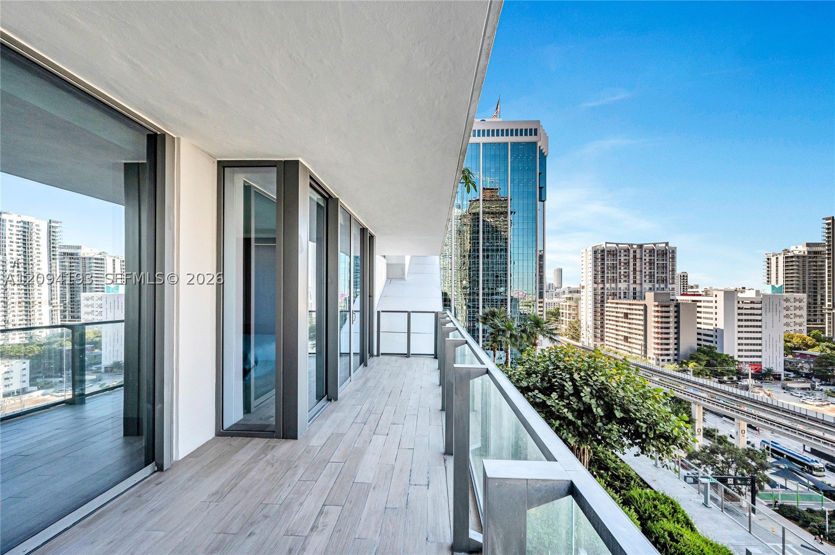 88 SW 7th St #806, Miami FL 33130