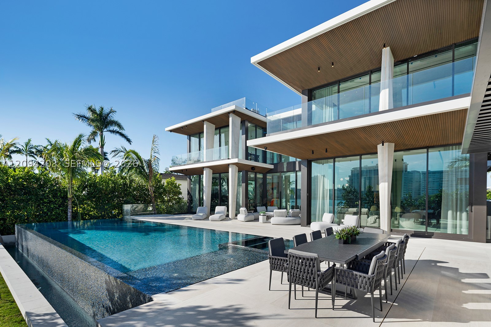217 E Rivo Alto Dr, Miami Beach FL 33139