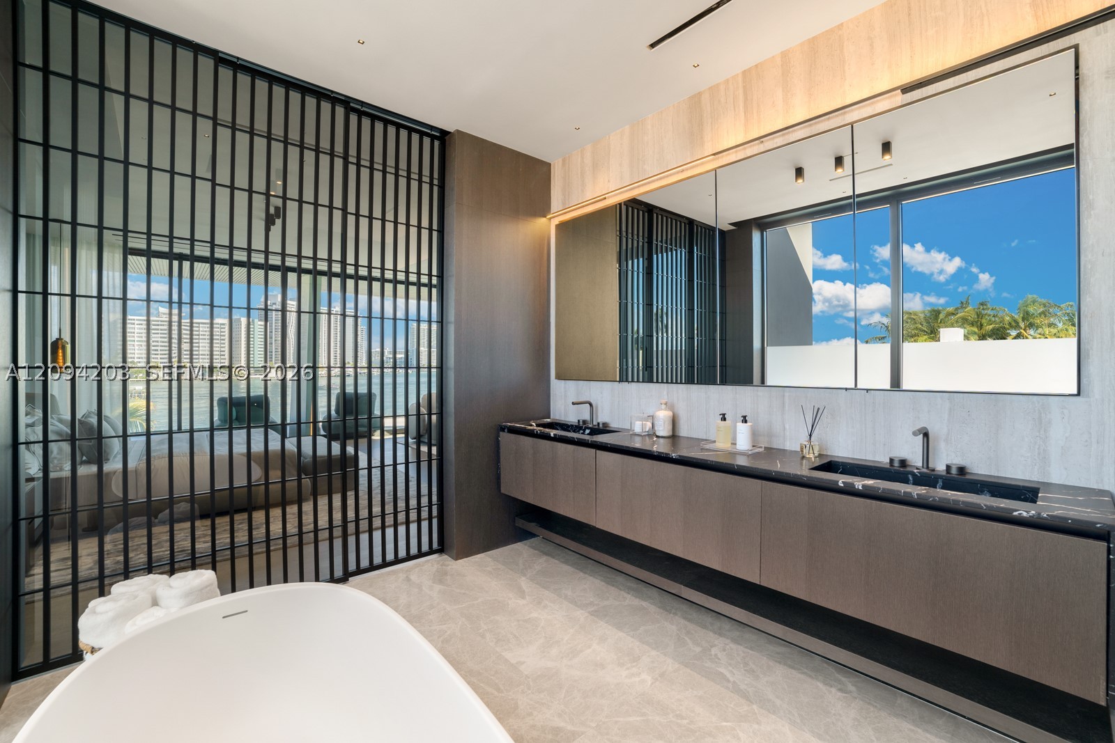 217 E Rivo Alto Dr, Miami Beach FL 33139