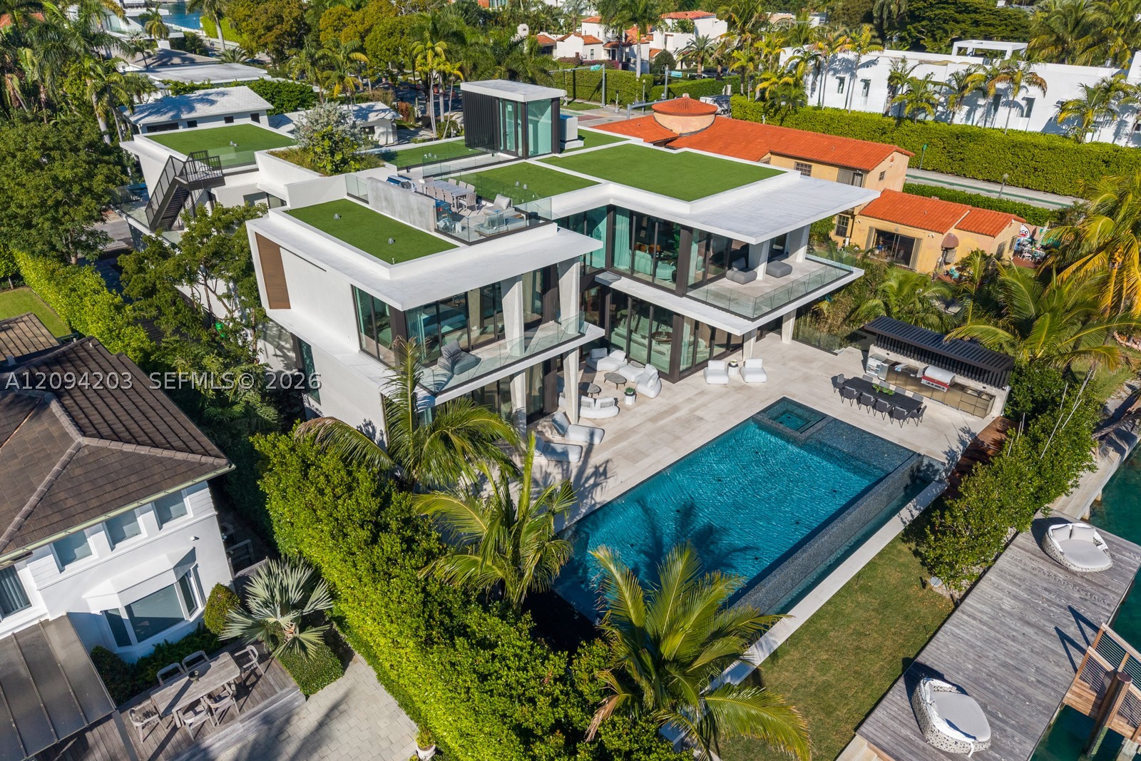 217 E Rivo Alto Dr, Miami Beach FL 33139