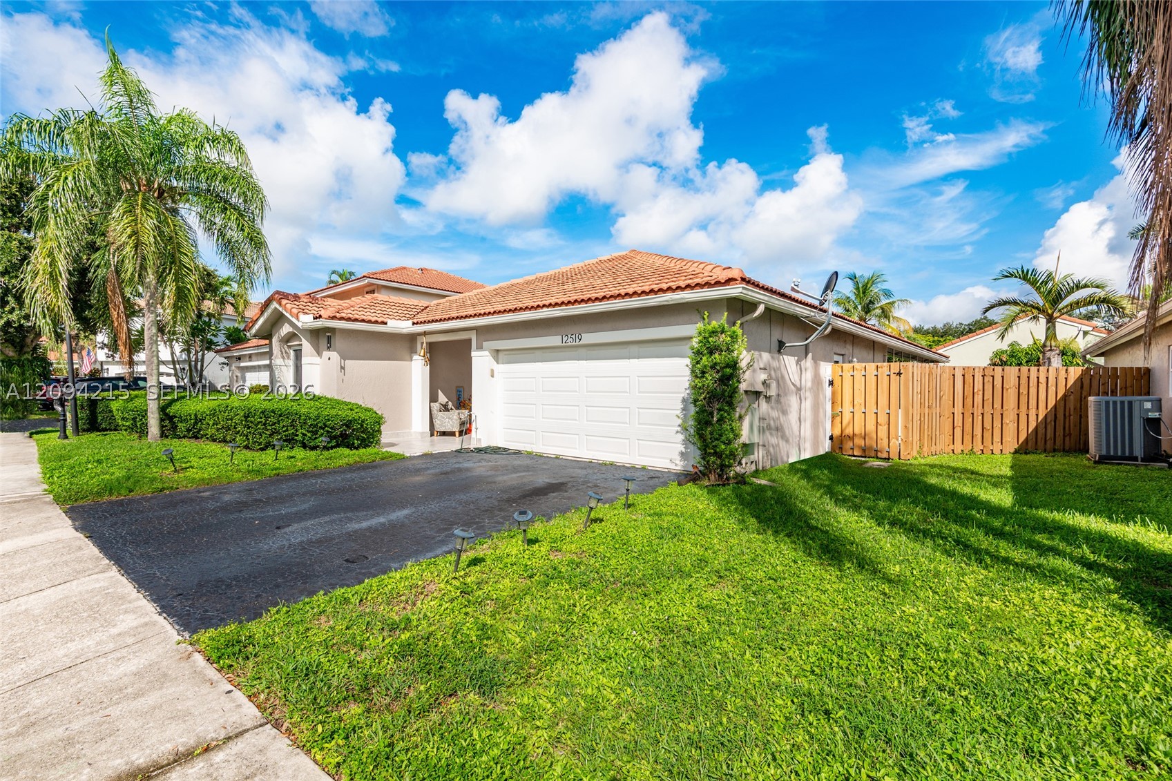 12519 NW 10th Ct, Sunrise FL 33323
