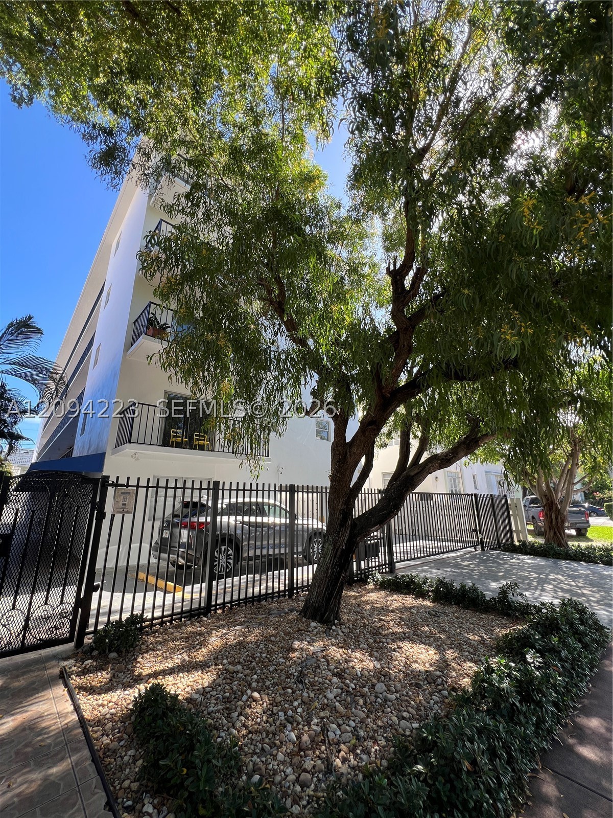 1605 Pennsylvania Ave #304, Miami Beach FL 33139