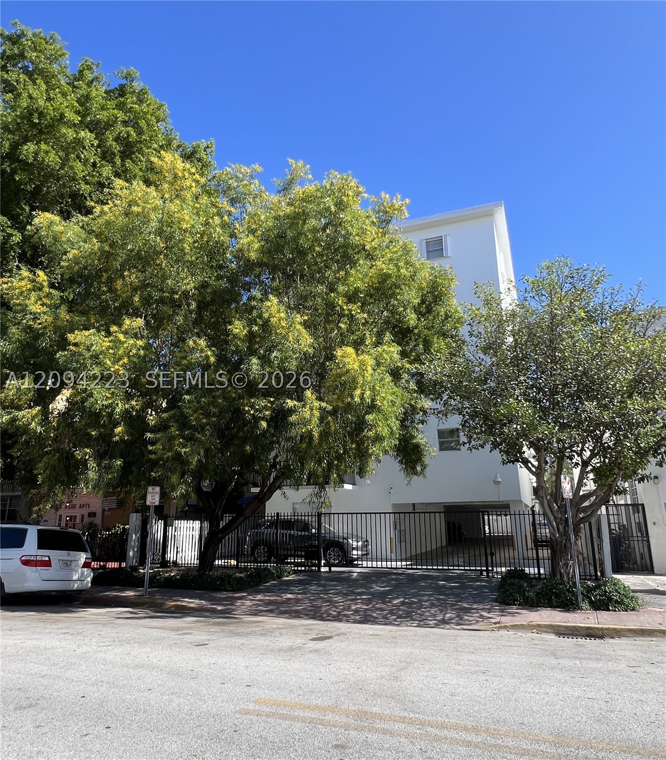 1605 Pennsylvania Ave #304, Miami Beach FL 33139