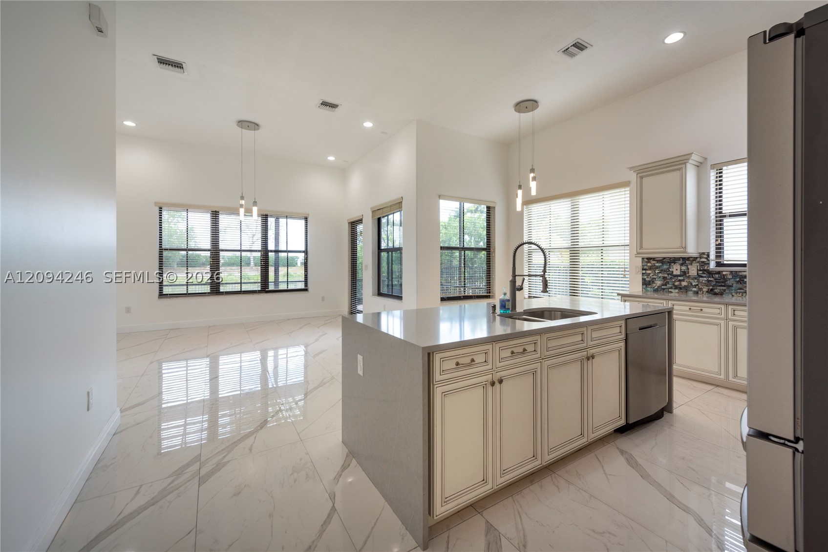 8513 NW 41st St #-, Cooper City FL 33024