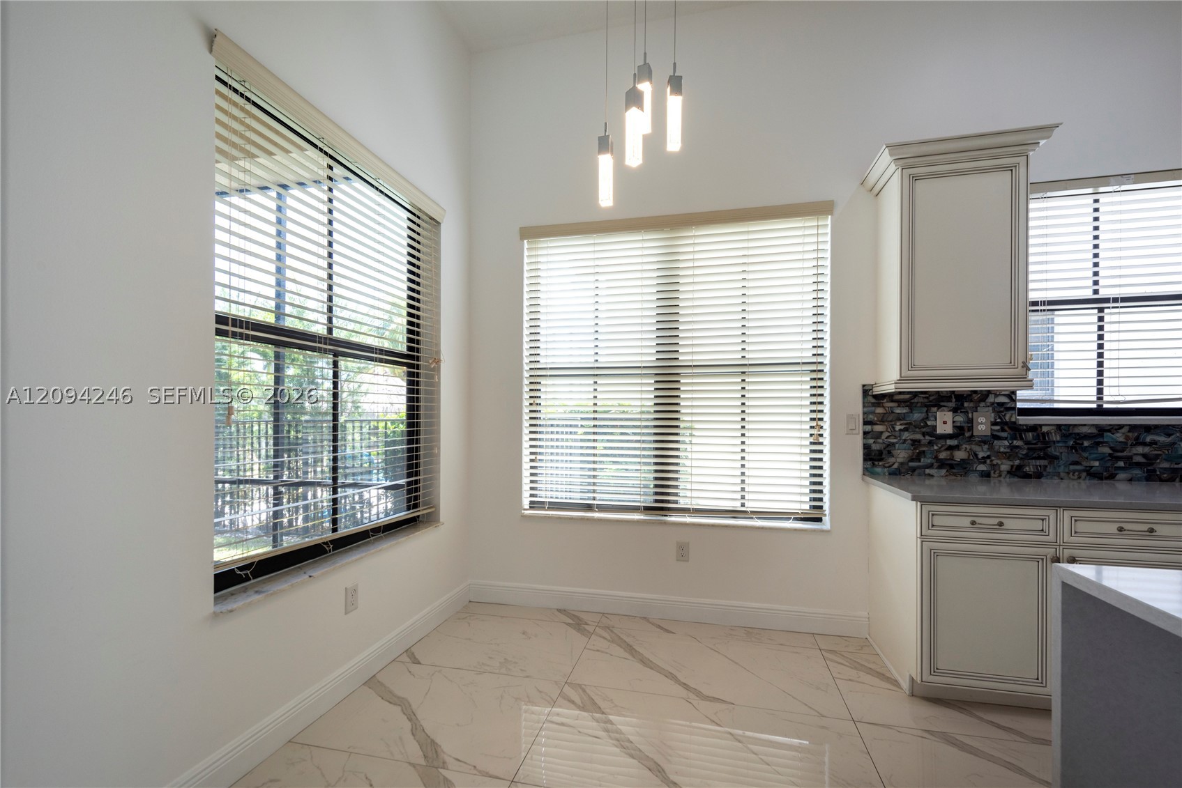 8513 NW 41st St #-, Cooper City FL 33024